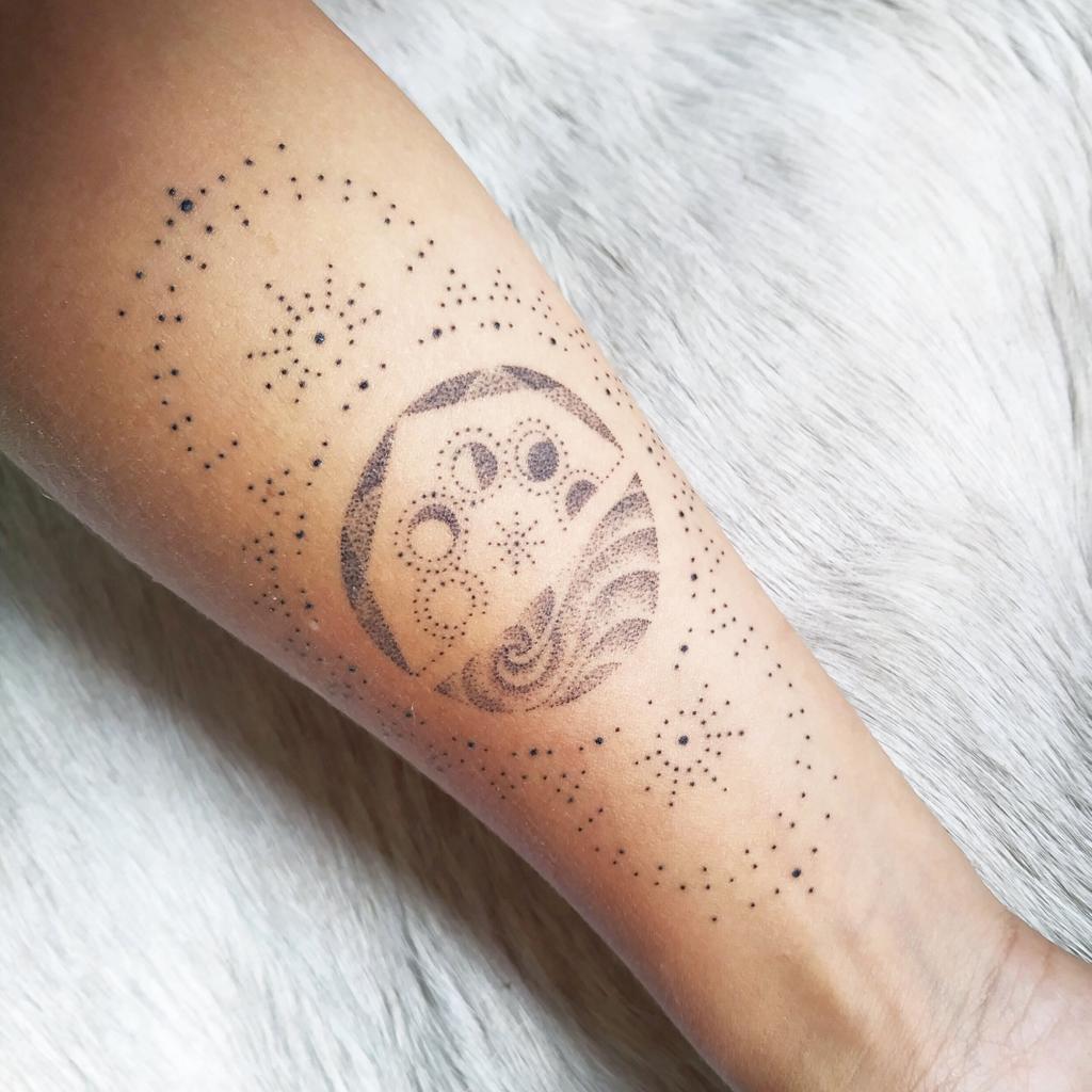 Blackwork & Geometric Handpoke