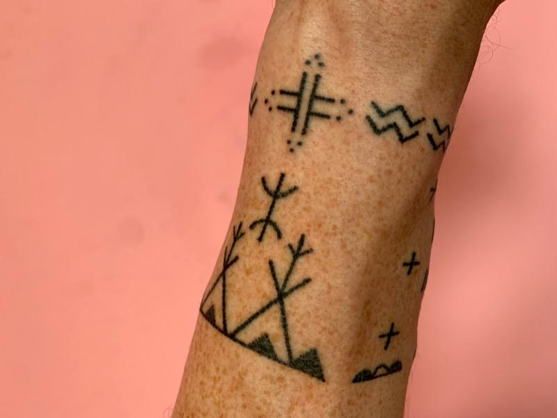 Primitive & Abstract Handpoke