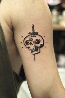 The-Hangout-Tattoo-Studio-Old-School-Skull