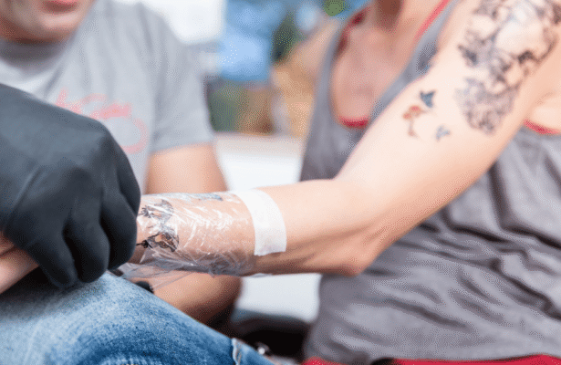 Sleeping-with-a-new-tattoo-3